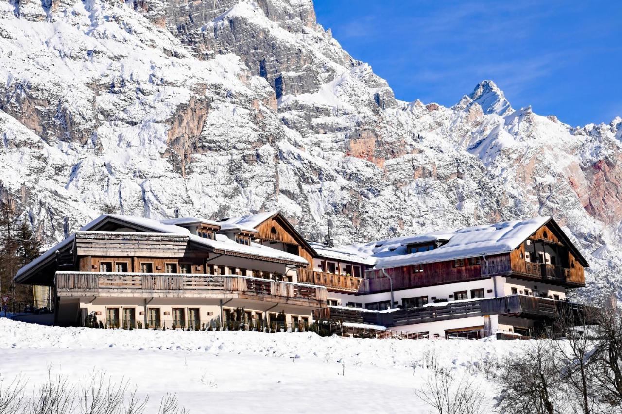 Rosapetra Spa Resort - Small Luxury Hotels Of The World Cortina dʼAmpezzo Exterior foto