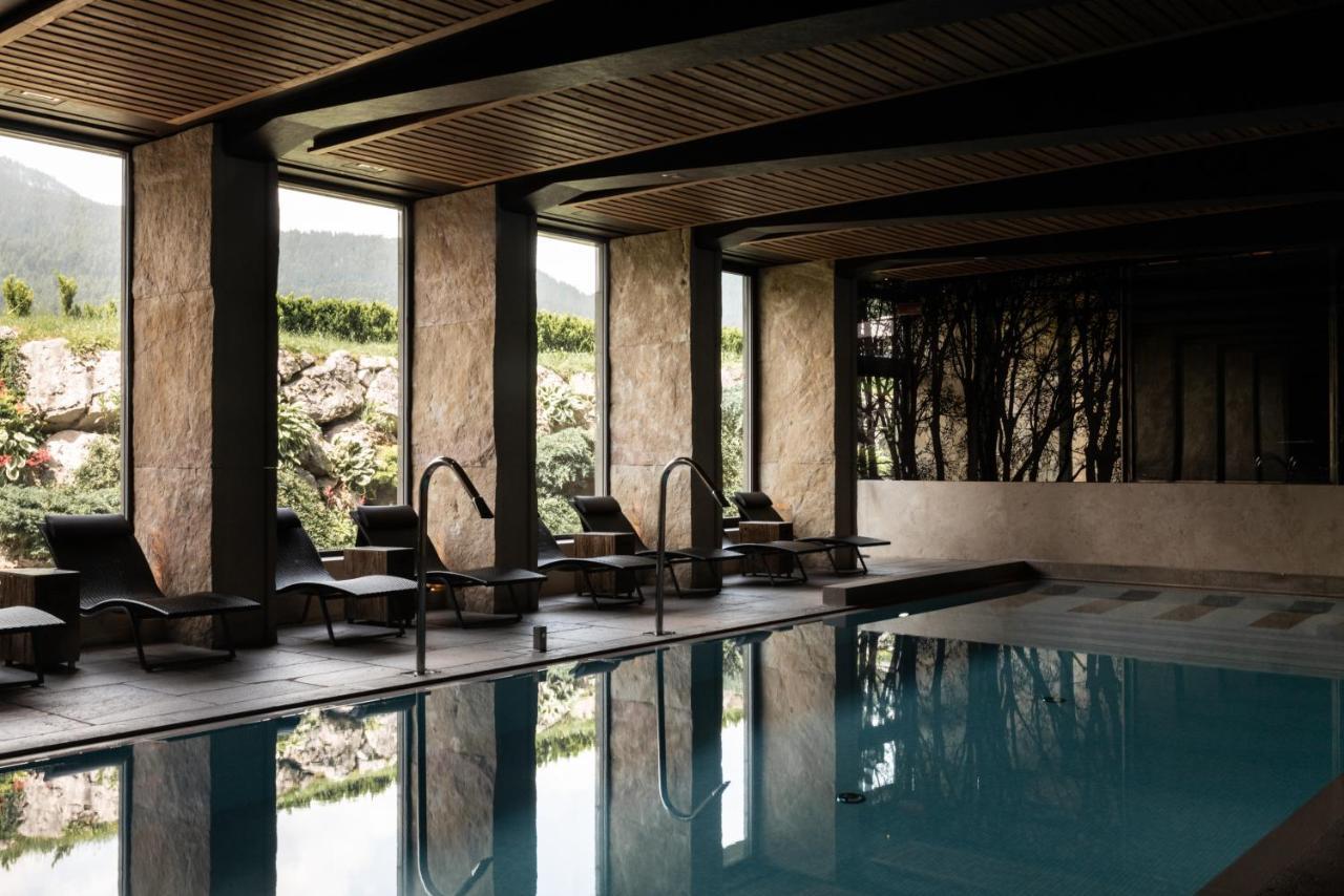 Rosapetra Spa Resort - Small Luxury Hotels Of The World Cortina dʼAmpezzo Exterior foto