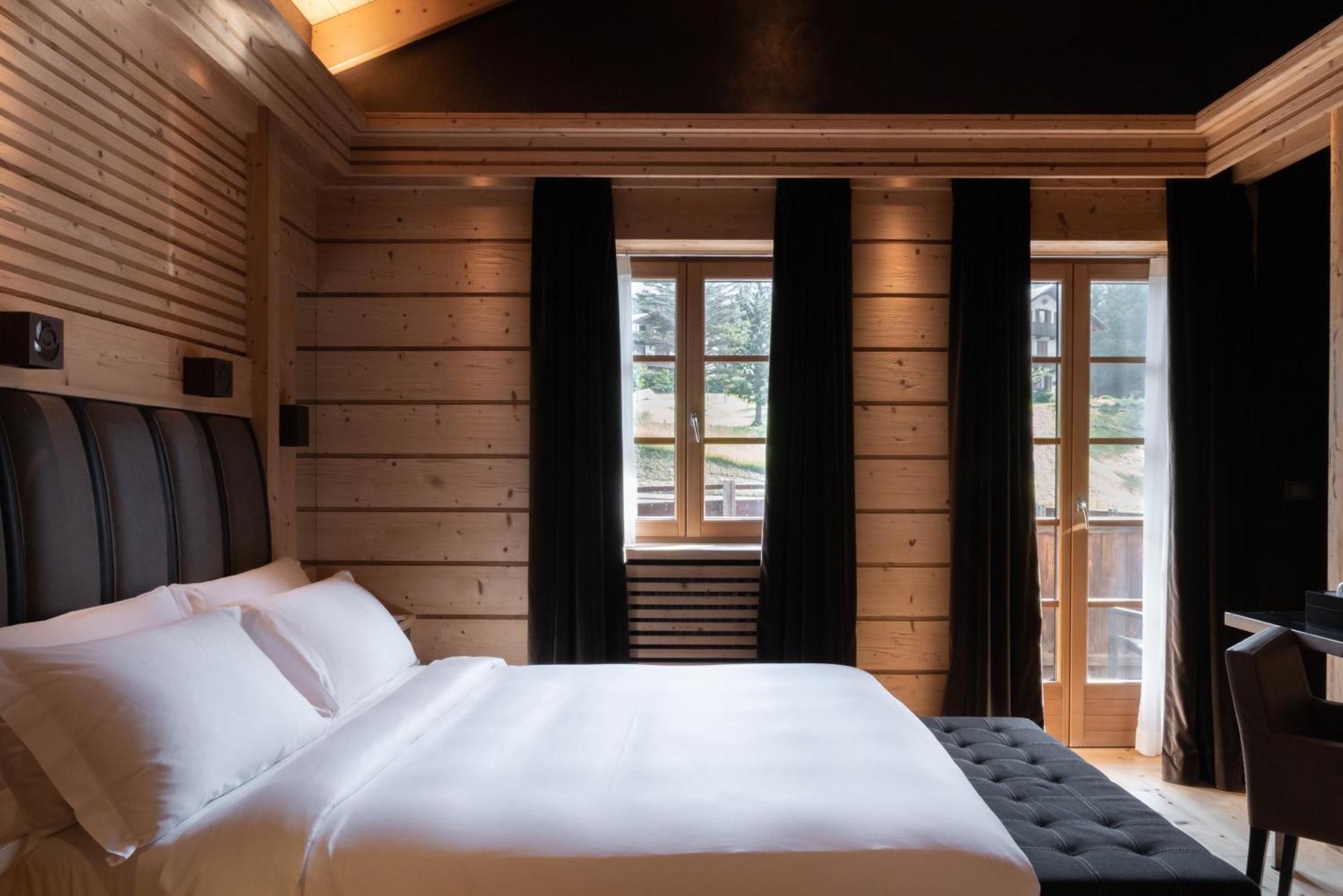 Rosapetra Spa Resort - Small Luxury Hotels Of The World Cortina dʼAmpezzo Exterior foto